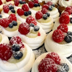 Mini Pavlova